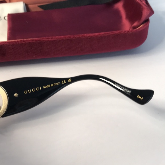 GUCCI Grey Gradient Square Ladies Sunglasses
GG1022S 002 54 main image 5